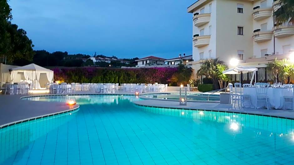 Sunshine Club Hotel Centro Benessere photo 8