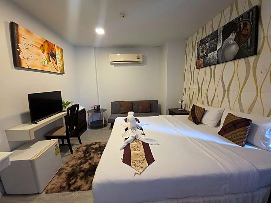 The Nice Patong Hotel