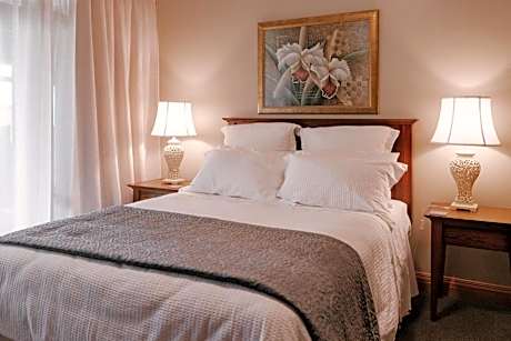 Queen Suite