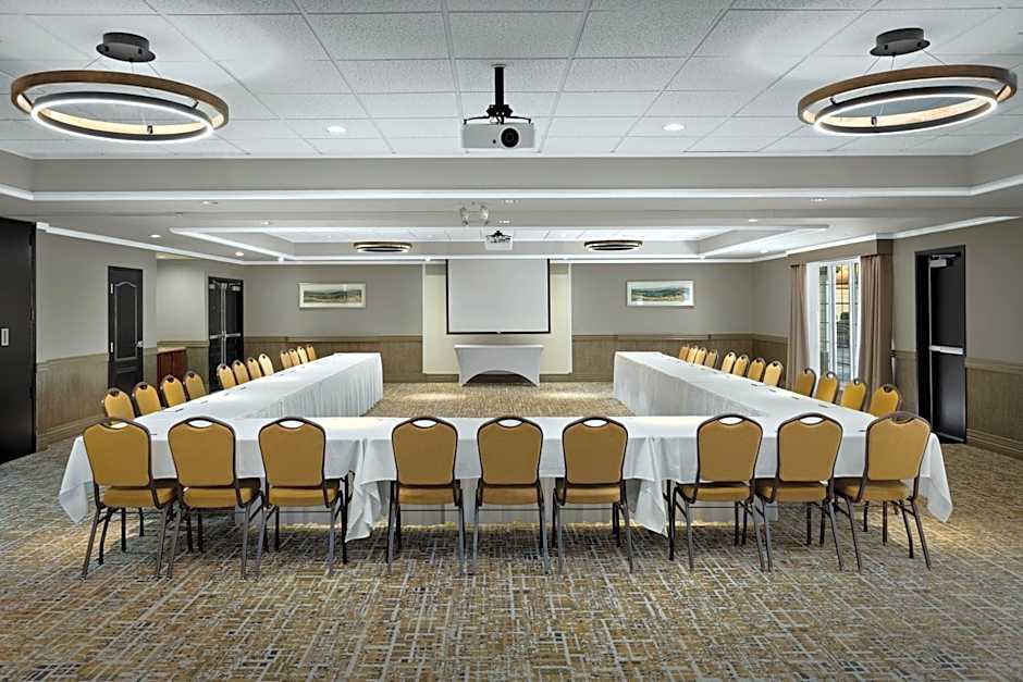 Homewood Suites by Hilton @ The Waterfront