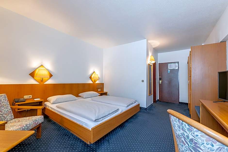 Fly Inn Hotel Frankfurt Airport Rüsselsheim ehemals Trip Inn Hotels