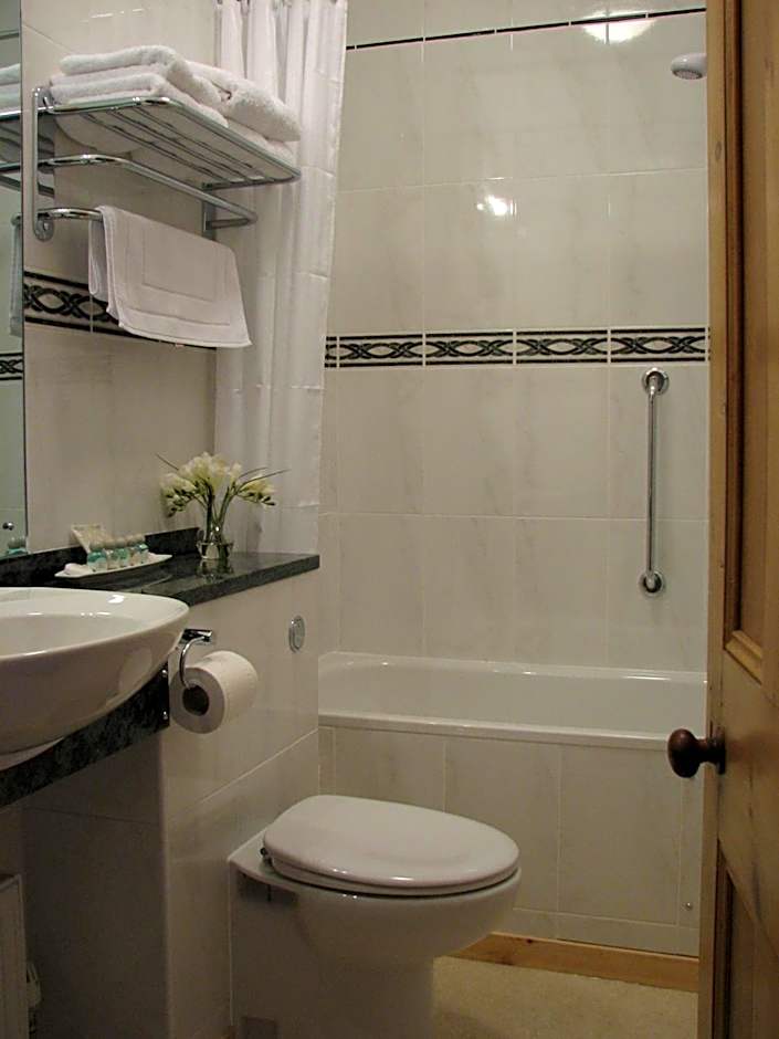 Gwrach Ynys Country Guest House