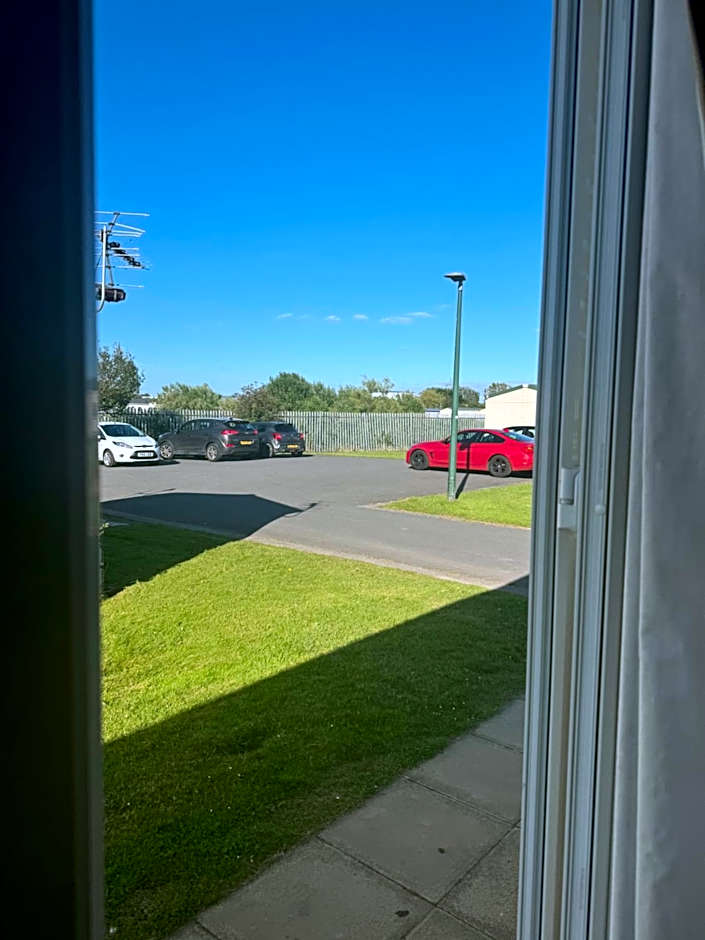 marine getaways caravan hire