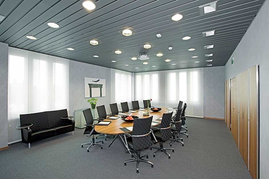 Moevenpick Hotel Zurich-Airport