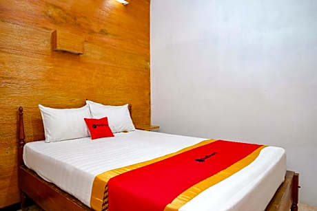 RedDoorz Syariah Near Alun-Alun Tulungagung