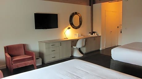 One King Bed Harbor View