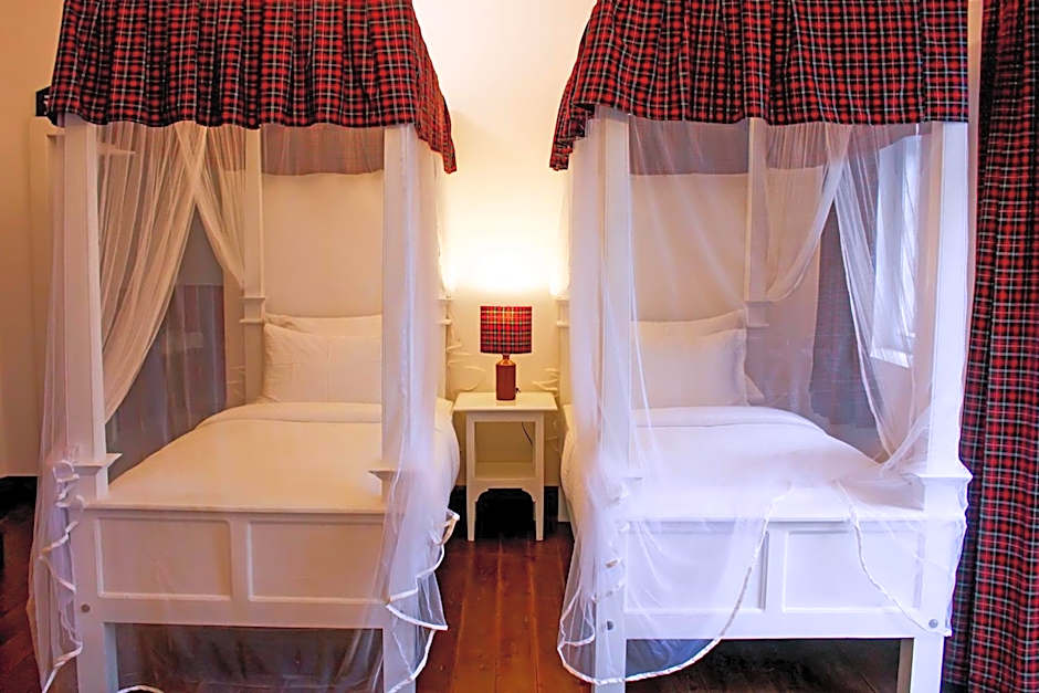 Scottish Planter Bungalow- Thema Collection