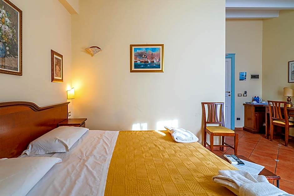 Hotel Mediterraneo