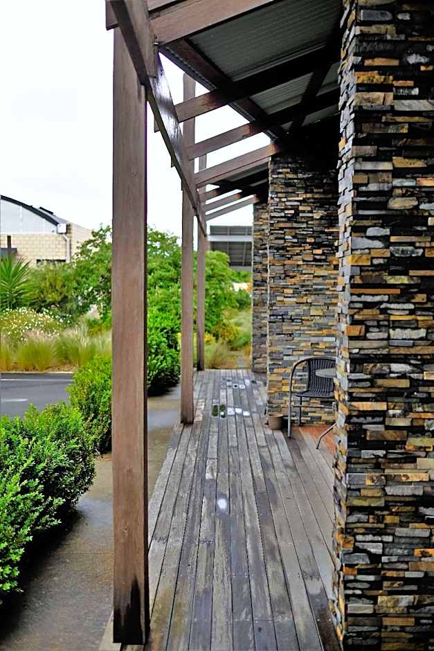 A Must at Coonawarra Apartment