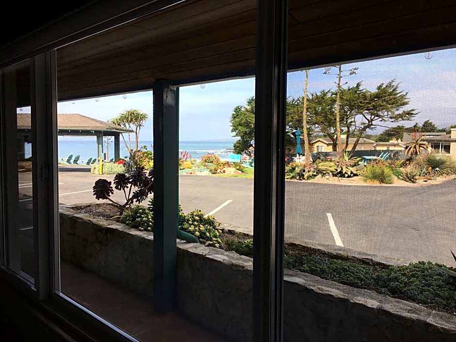 Cambria Shores Inn