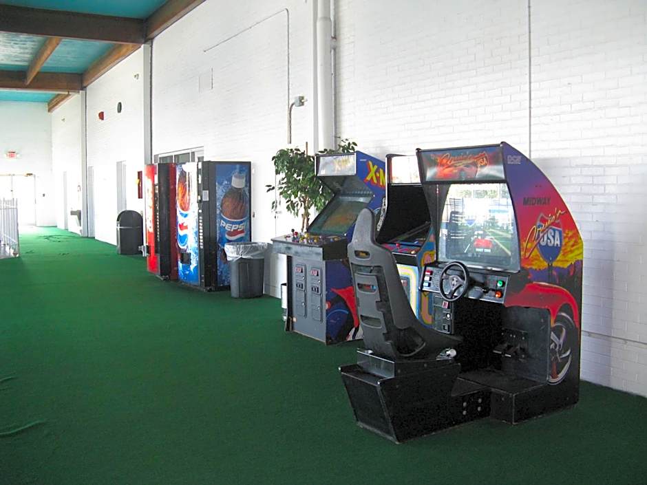 Howard Johnson by Wyndham Benton Harbor