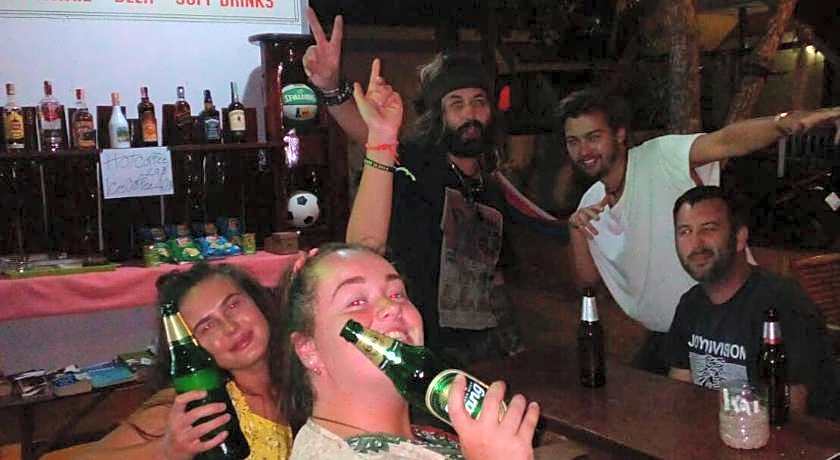 Chill Chill Long Beach Hostel