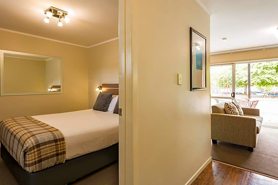 Suncourt Hotel & Conference Centre