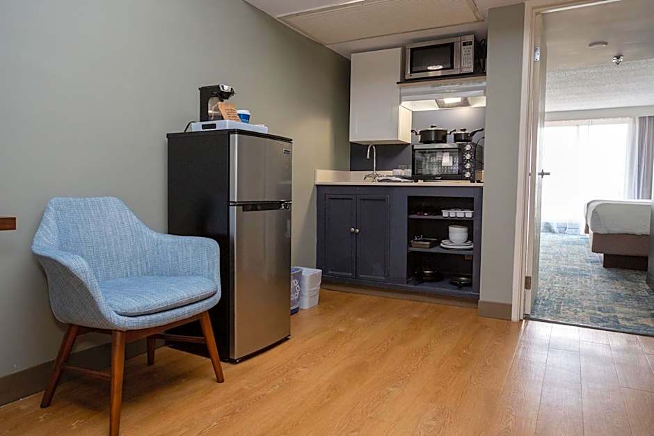 Four Points by Sheraton Suites Tampa Airport Westshore