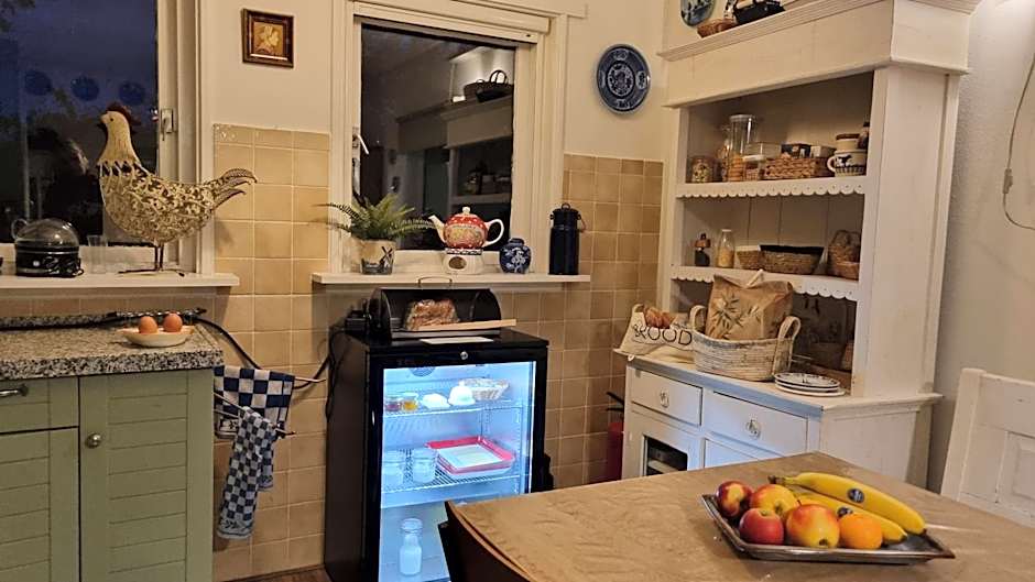 City Farmer Amsterdam a Guesthouse with free parking, Bed, Bike and Breakfast