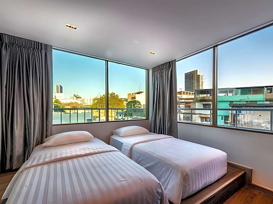 Happy Station Bangkok