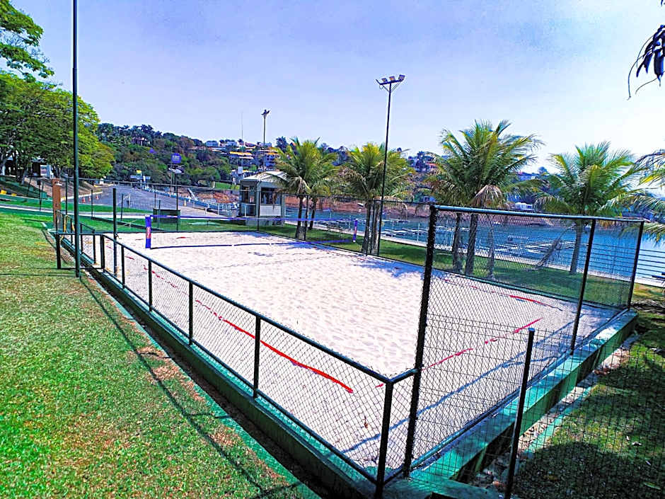 Suíte com Vista para o Lago em Capitólio em Escarpas do Lago