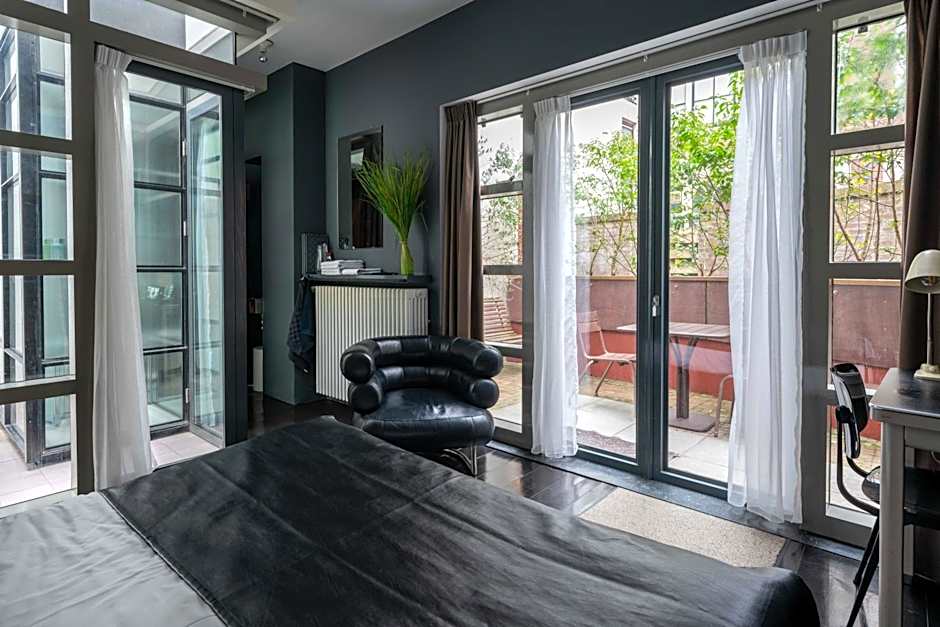 Zocher6 BnB a monumental town house in the city center