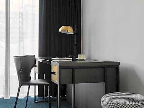 Superior King Suite
