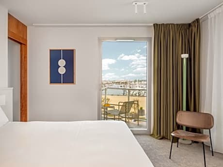 Suite Harbor view with Balcony