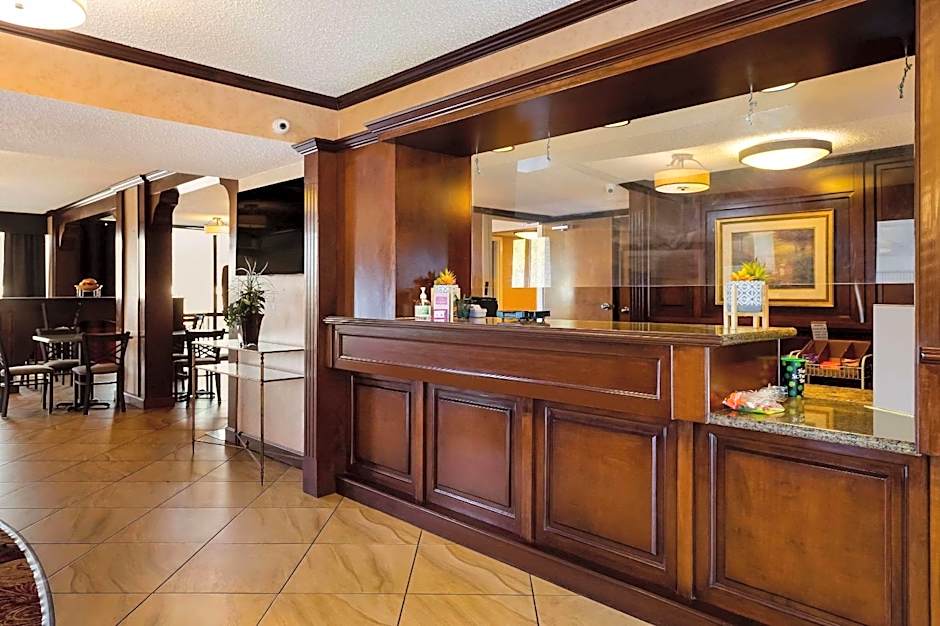 Quality Inn & Suites West Helena