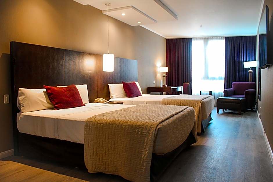 Howard Johnson Plaza by Wyndham Buenos Aires Florida Street