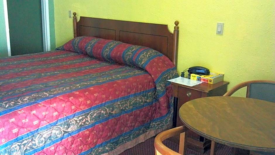 Travel Eagle Inn Motel