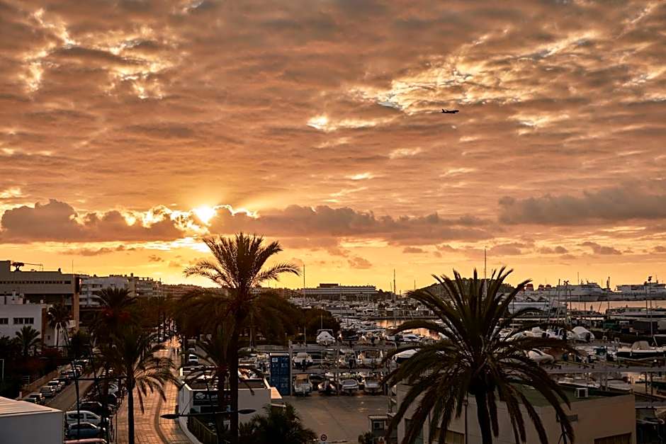 NH Collection Ibiza