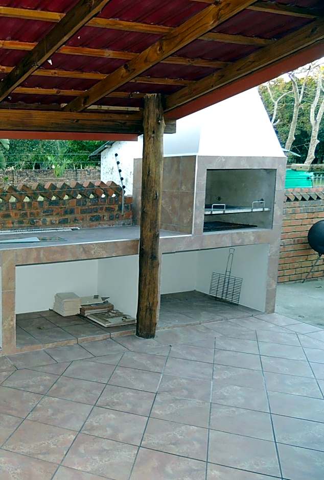 Fishermans Flat and House