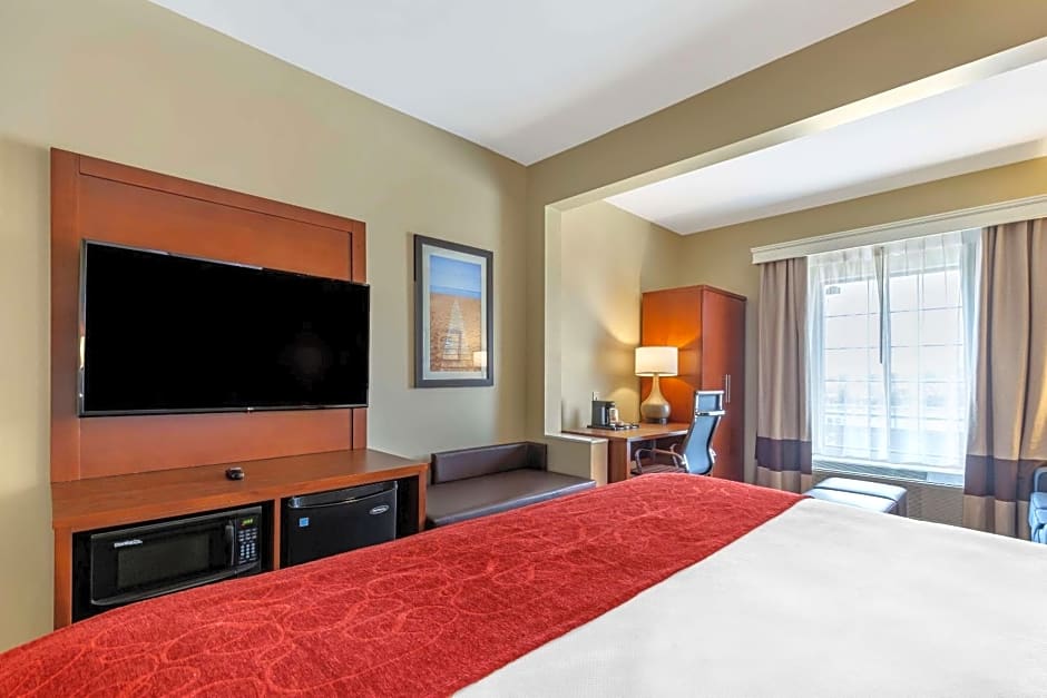 Comfort Suites near Camp Lejeune