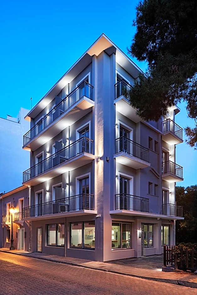 The Gardens Gallery Hotel