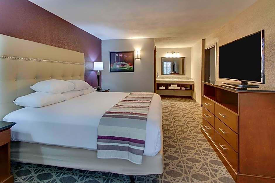 Drury Inn and Suites Poplar Bluff
