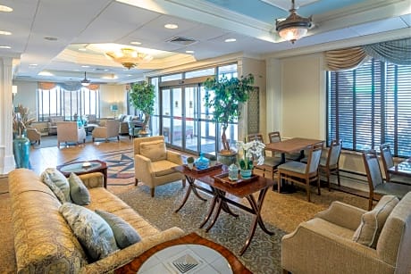 Five Towns Inn - JFK Airport