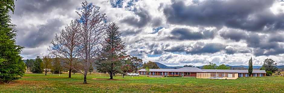 Bushman's Motor Inn