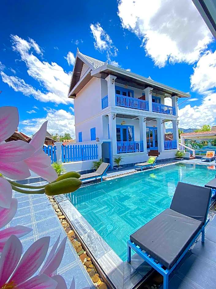 Sadakham Royal View Hotel
