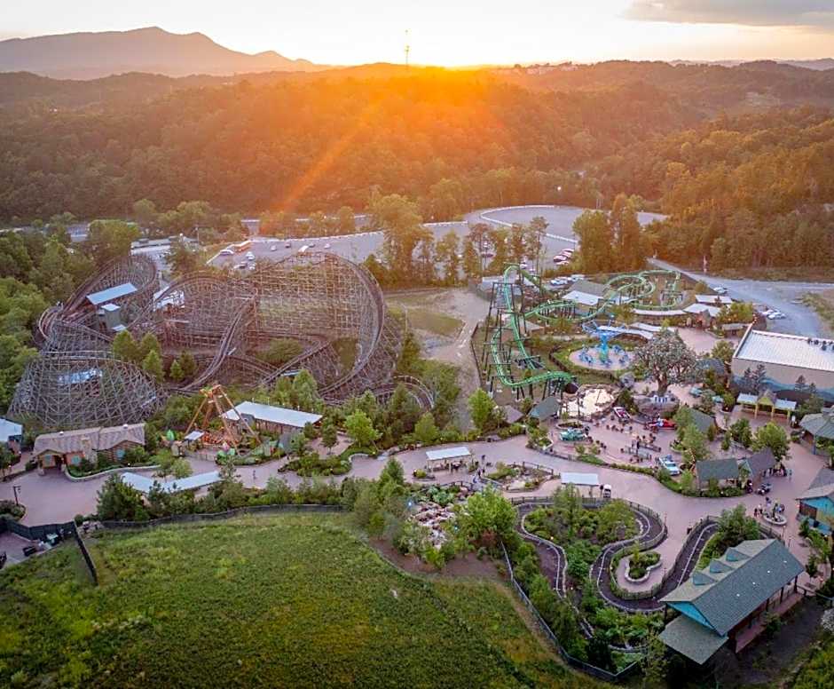 Travelodge by Wyndham Pigeon Forge Dollywood Lane