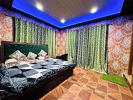 Gudoo Paying Guest House