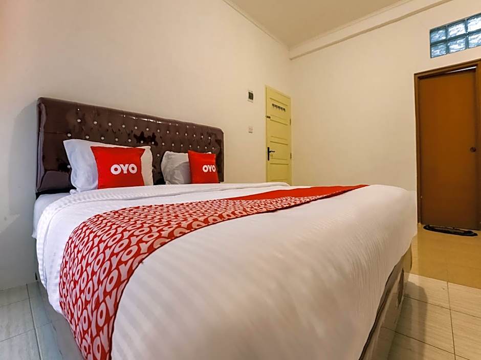 Urbanview Hotel Mine Residence Syariah