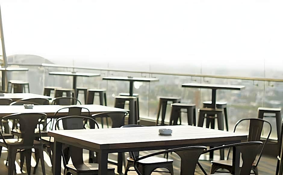 Hotel Platinum Tunjungan Surabaya