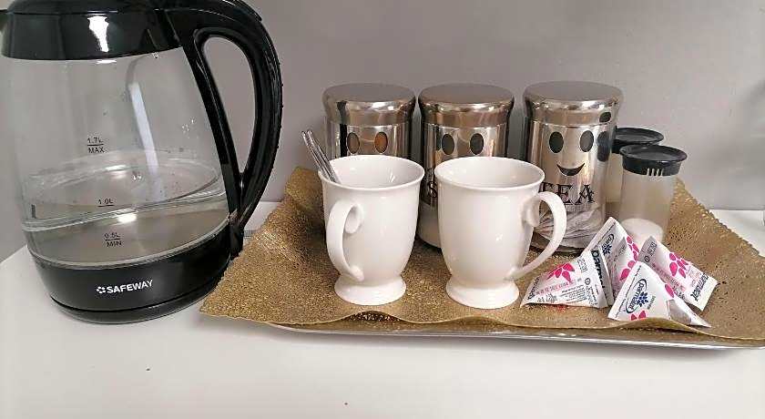 SILKEN TRAP GUEST HOUSE