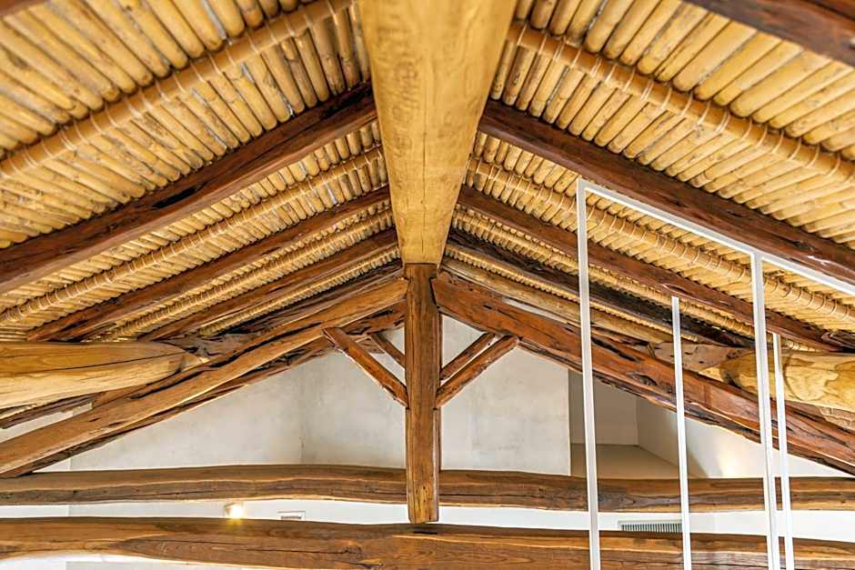 Domu Qirat - Authentic Rooms & Terraces