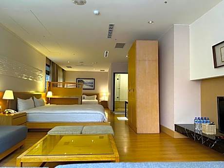 Standard Family Room