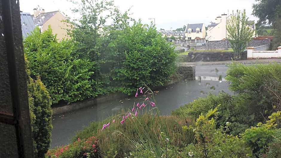 Church View House F56H977