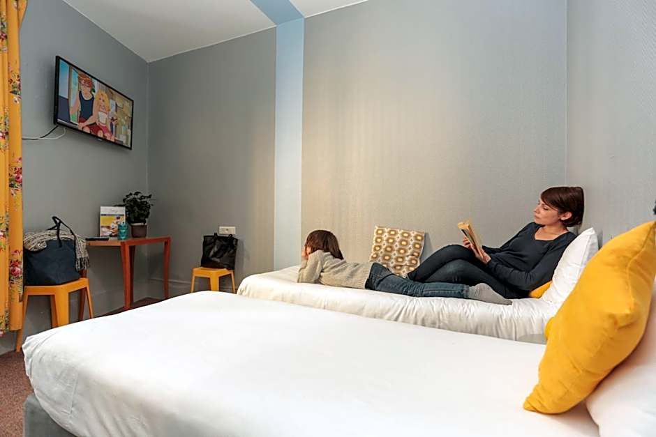 Arty Paris Porte de Versailles by River