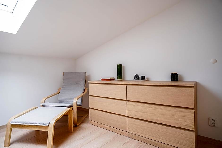 The Dante Villa Apartments