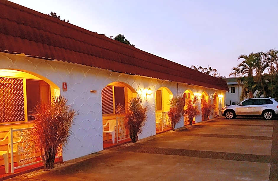 Paradise Court Holiday Units