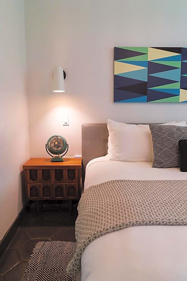 Villa Royale Inn