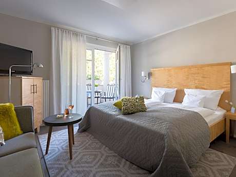 Classic Double Room with North Balcony