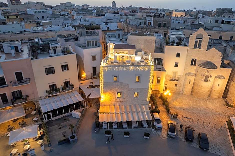 LA BANCHINA LUXURY SUITES