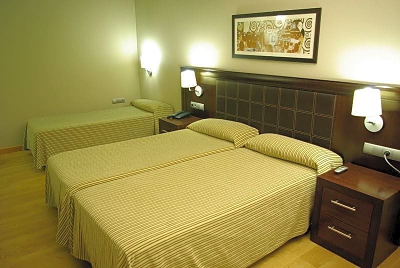 Fun Aragon Hills Hotel & Spa